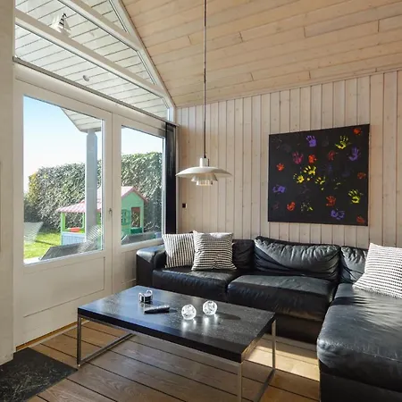 Dom wakacyjny Awesome In W/ 2 Bedrooms Haderslev
